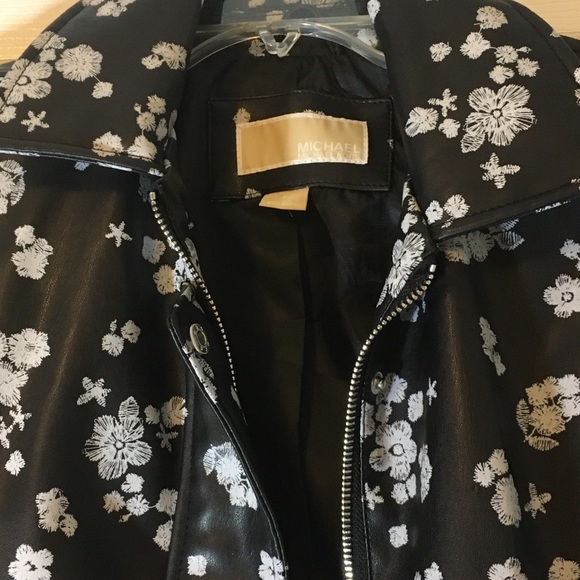 SOLD on Merc! Michael Kors Faux Leather Jacket NWT - Picture 3 of 8